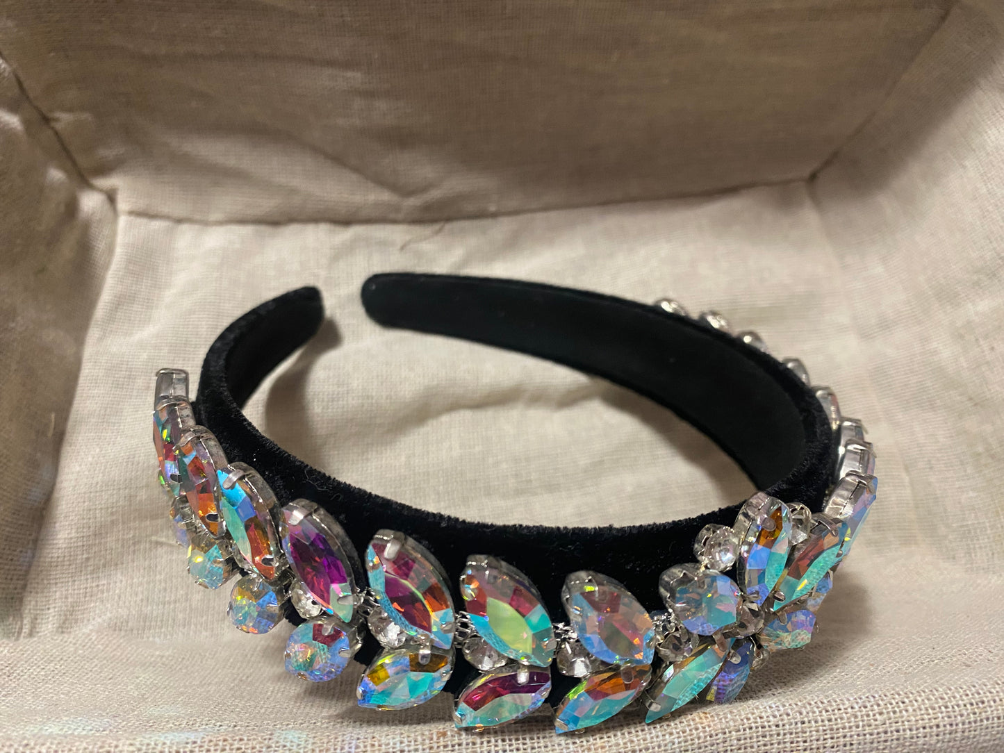 AB CRYSTAL RHINESTONED HEADBAND